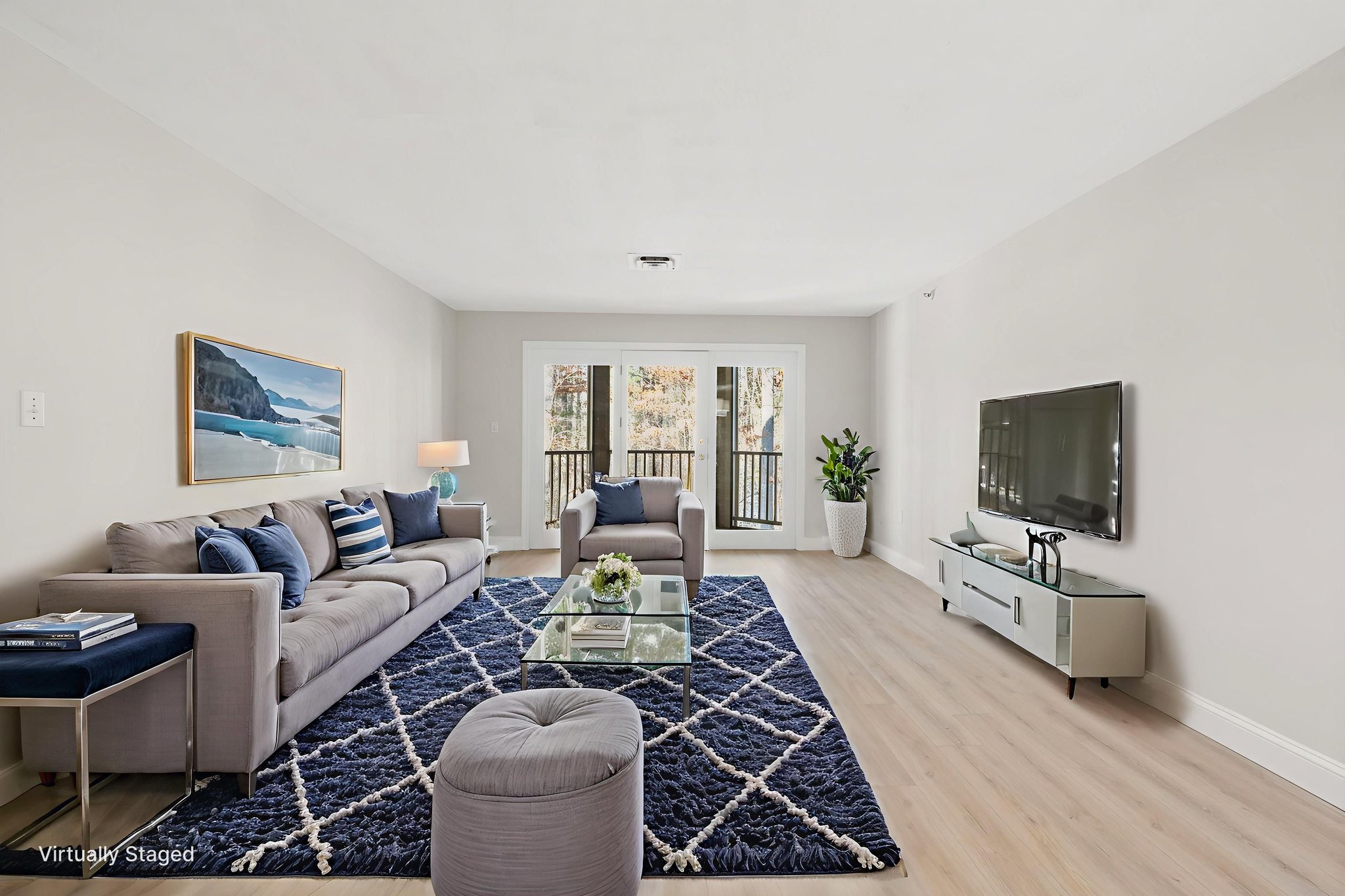 SHA03421 virtually staged.jpeg