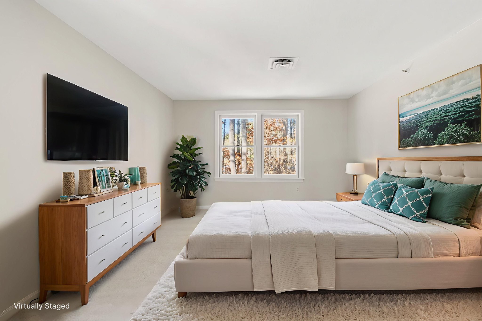 SHA03496 virtually staged.jpeg