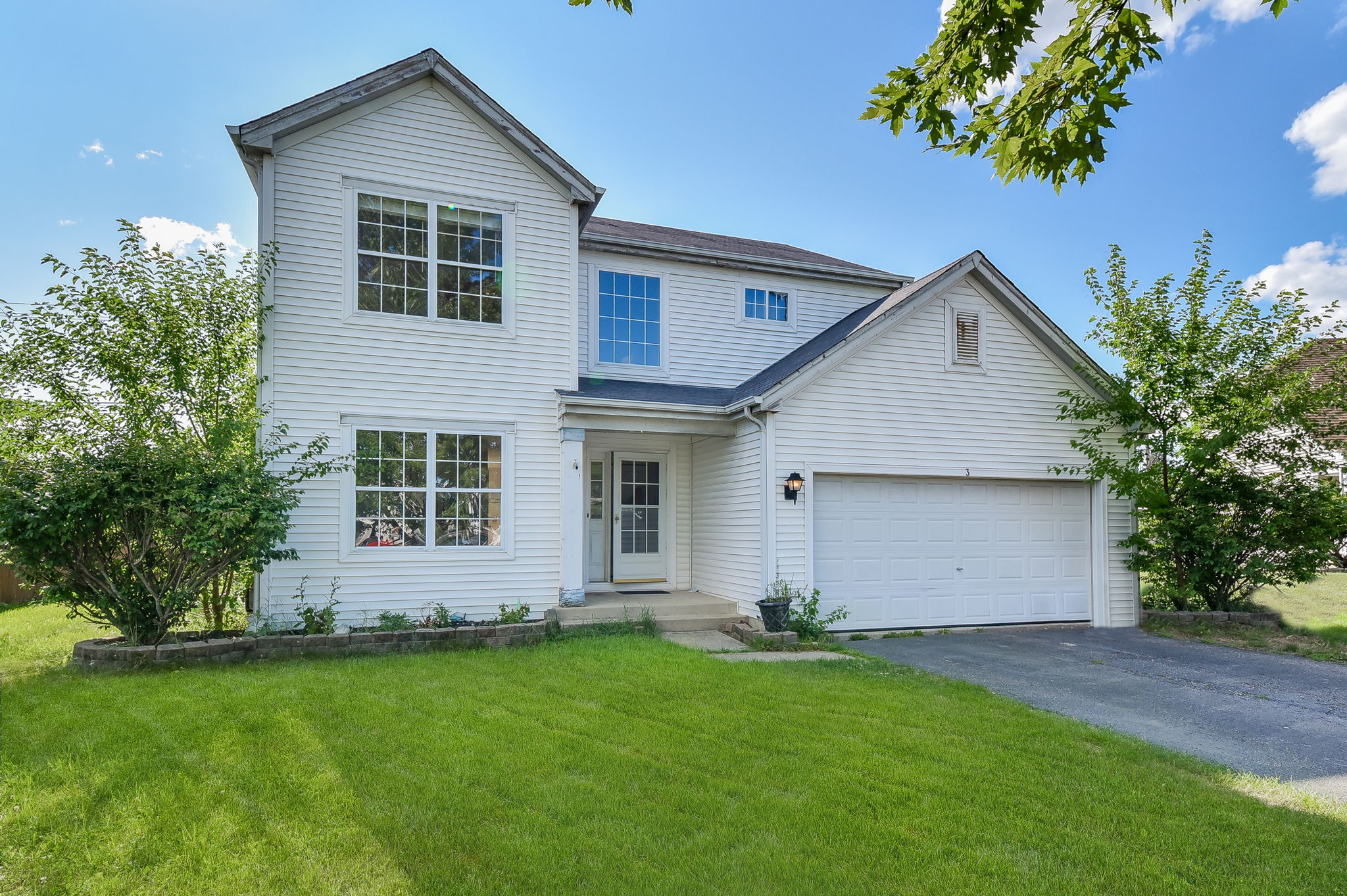 3 Middleford Ct, South Elgin, IL 60177 Portraits of Home