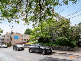 3 Monmouth st unit 4 Sommerville -17