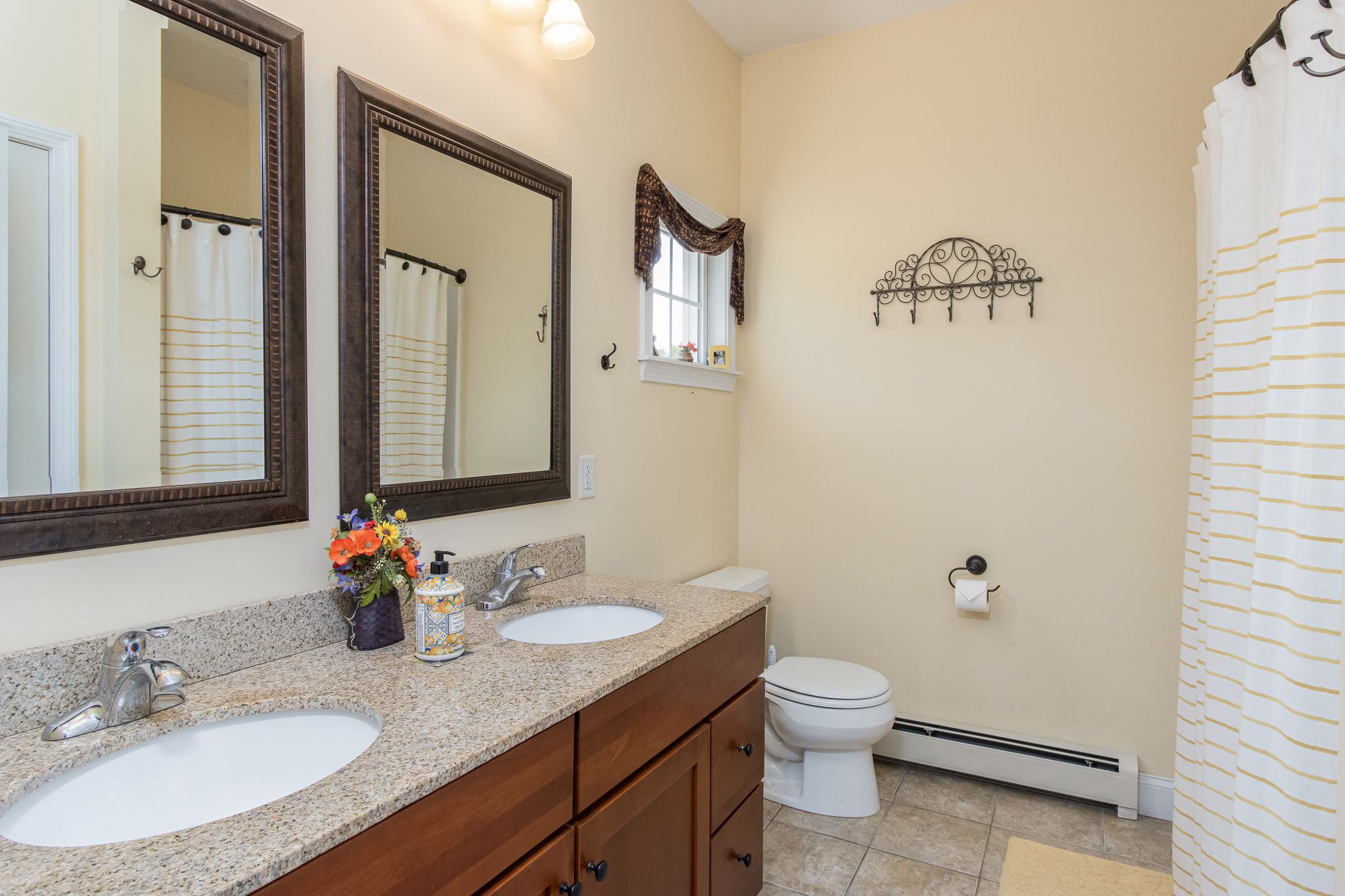 BedroomPrimaryBath-1