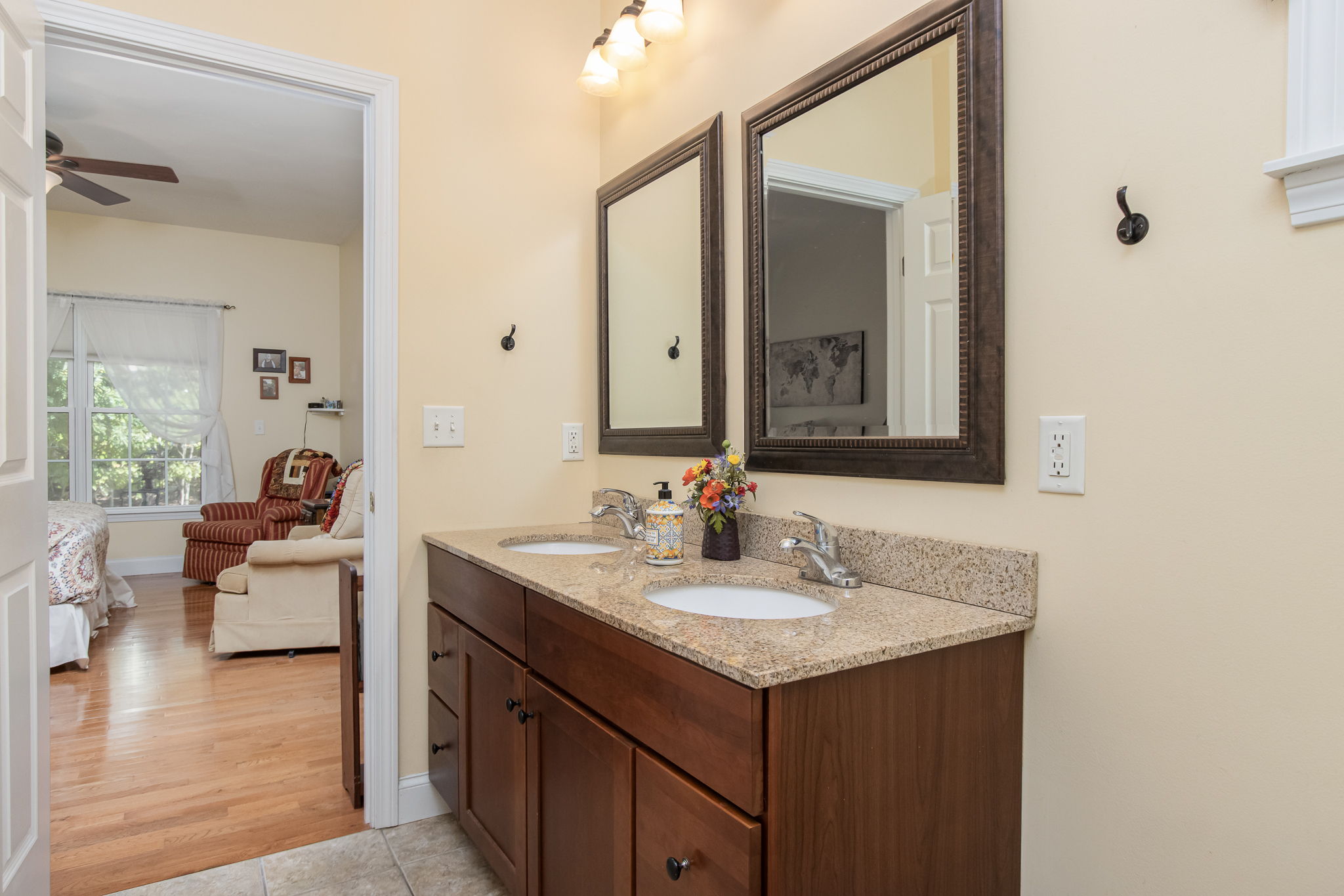 BedroomPrimaryBath-2