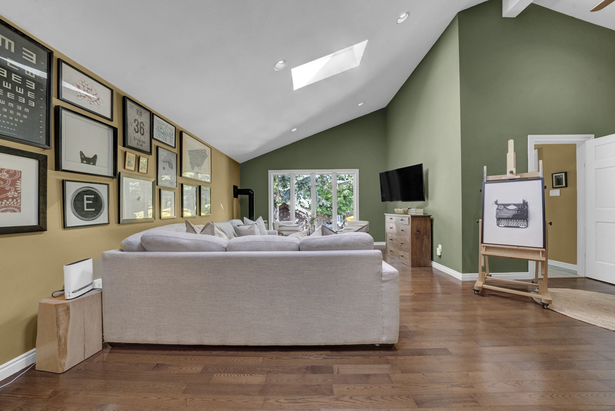  Photo 25