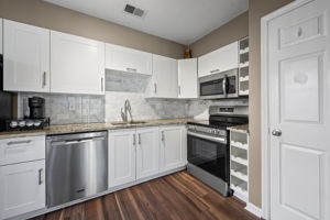 3 Plantation Dr NE a, Atlanta, GA 30324, USA Photo 7