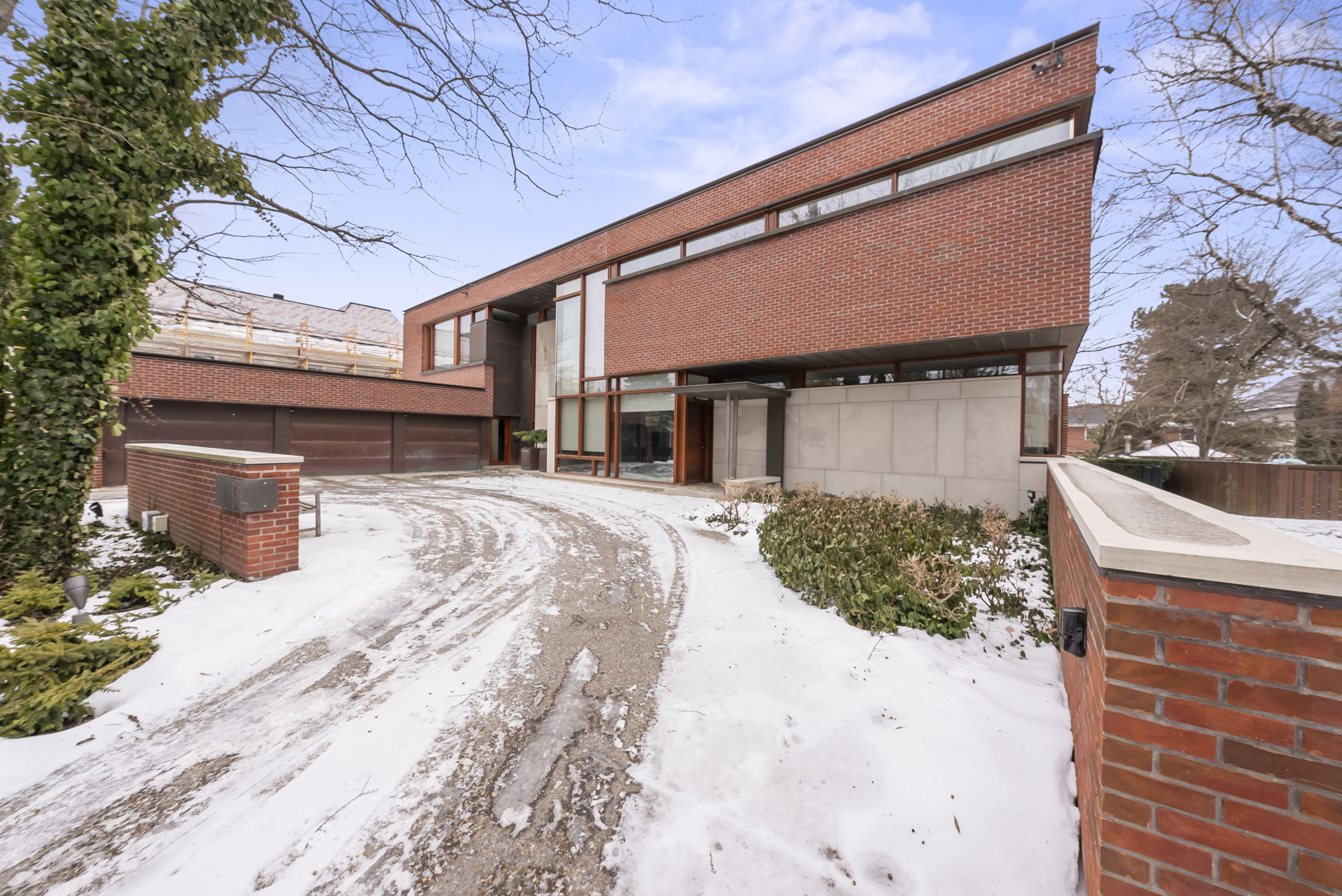 3 Purling Pl Toronto, ON M3B 1V4