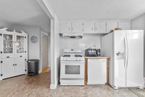 3 Reynolds St, Canton, MA 02021, USA Photo 19