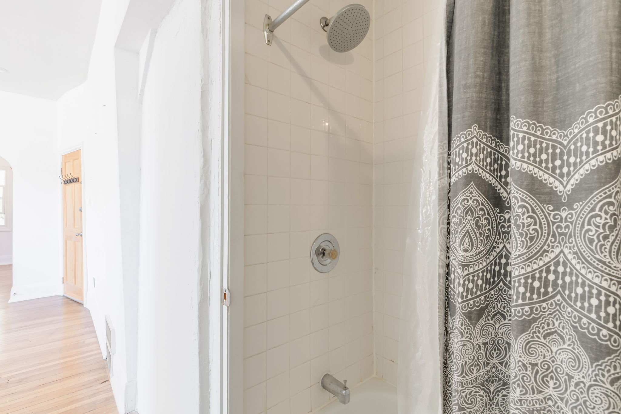 Toronto property showcase — delivered property photograph 20