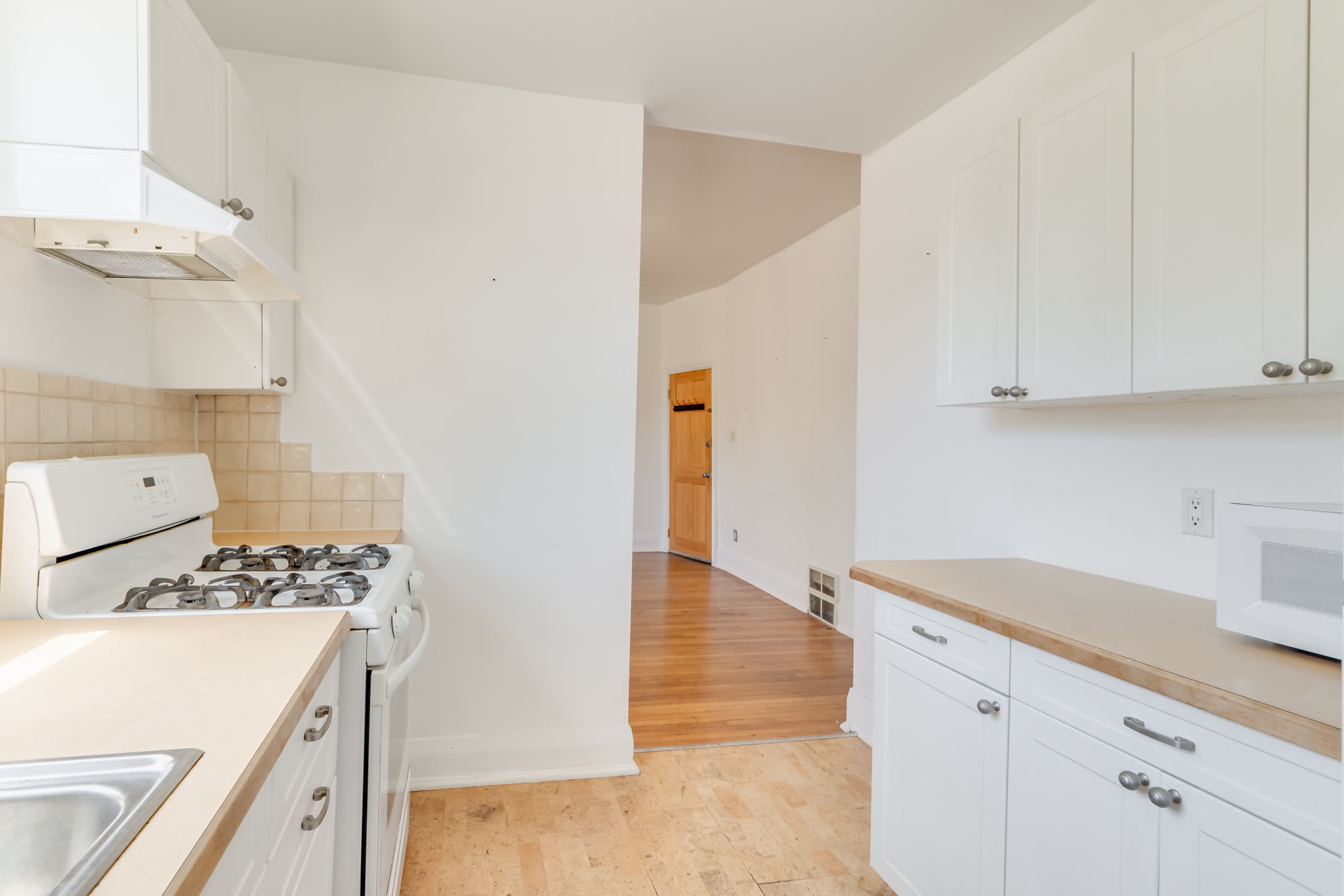 Toronto property showcase — delivered property photograph 11