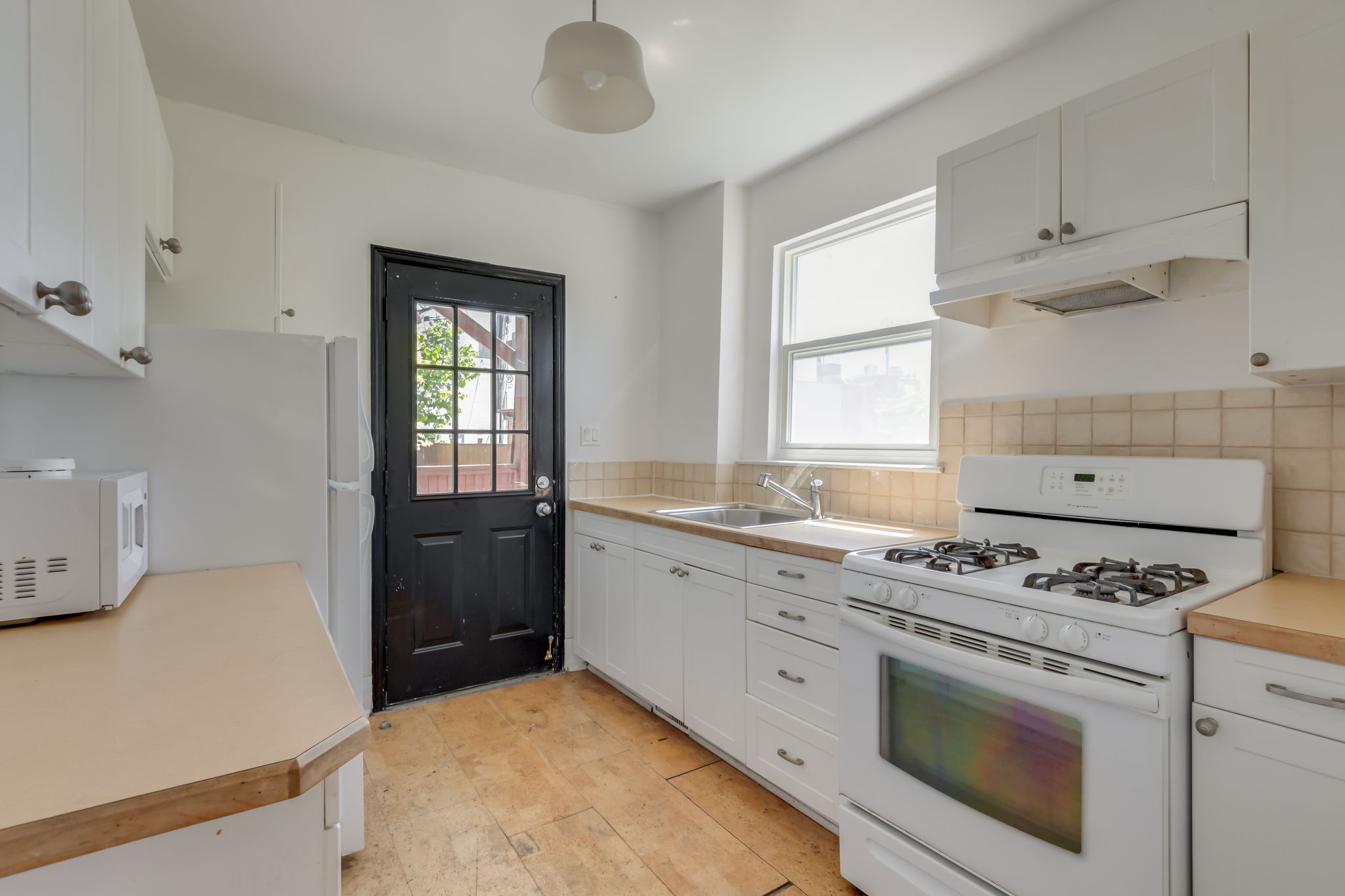 Toronto property showcase — delivered property photograph 9