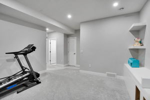  Photo 49
