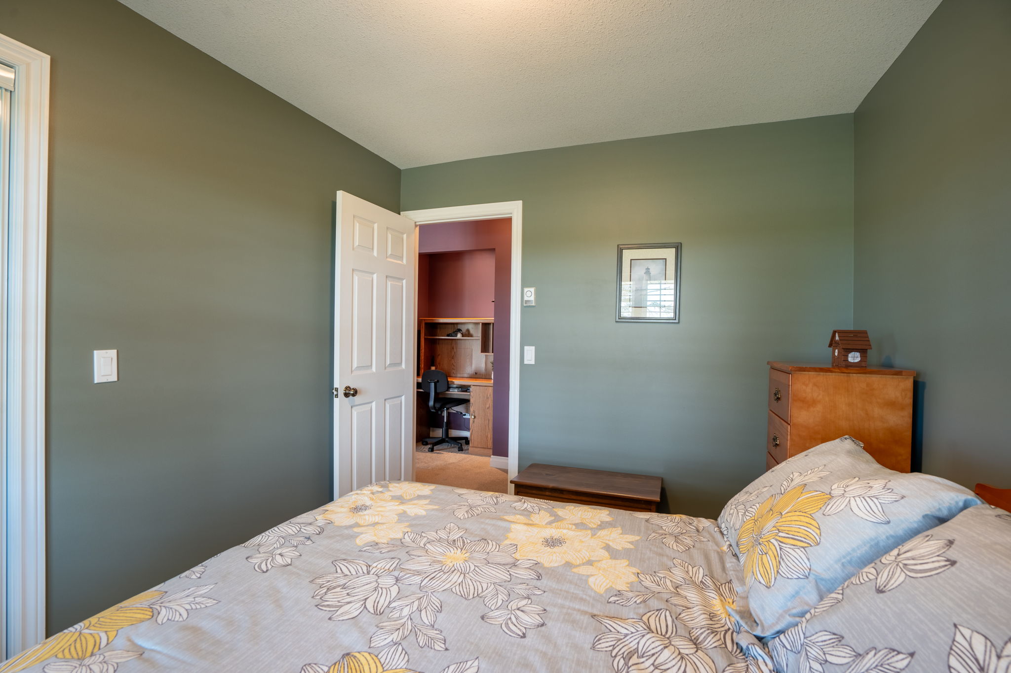24 S Main St, Thorold-22