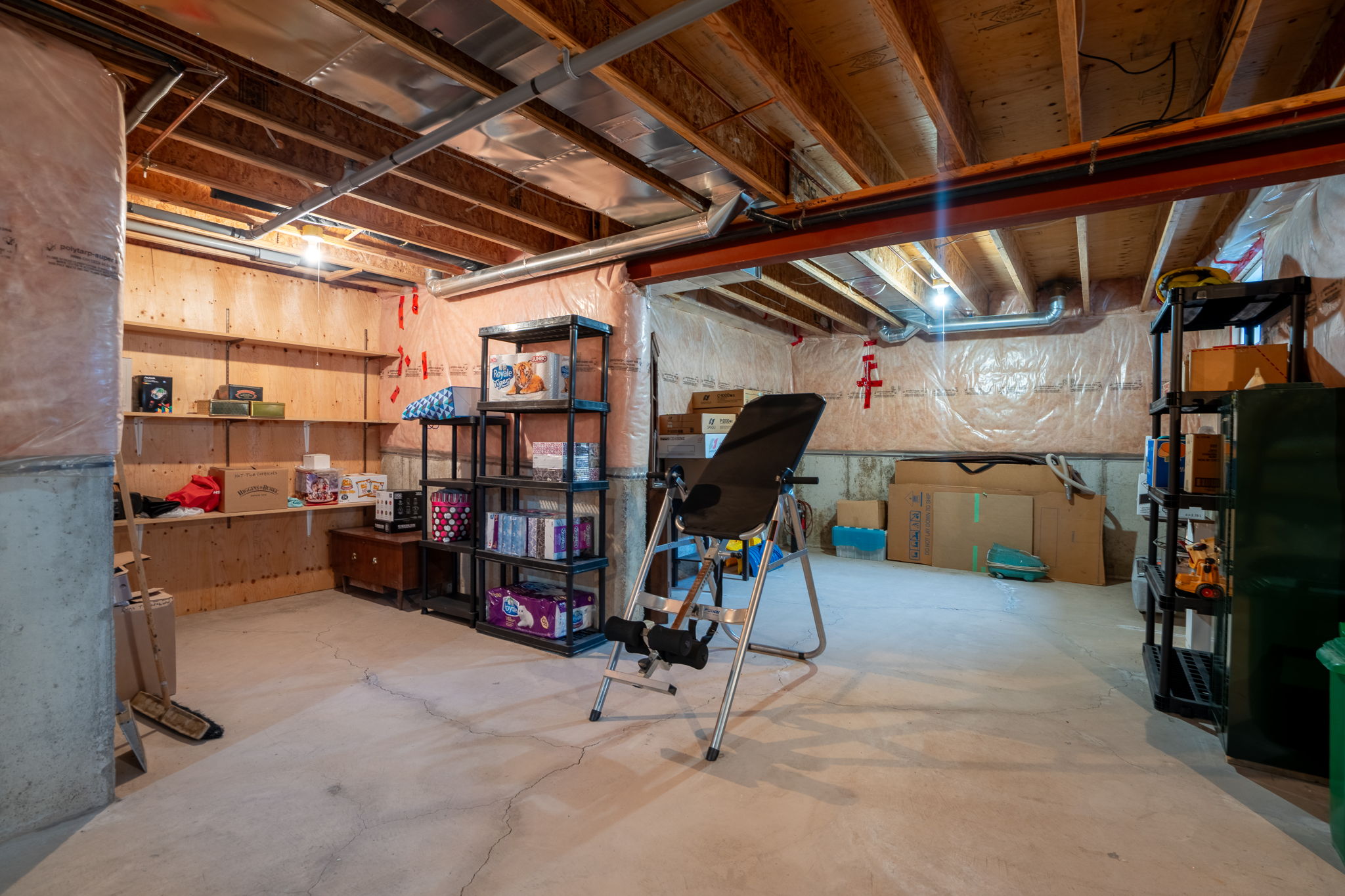 24 S Main St, Thorold-40