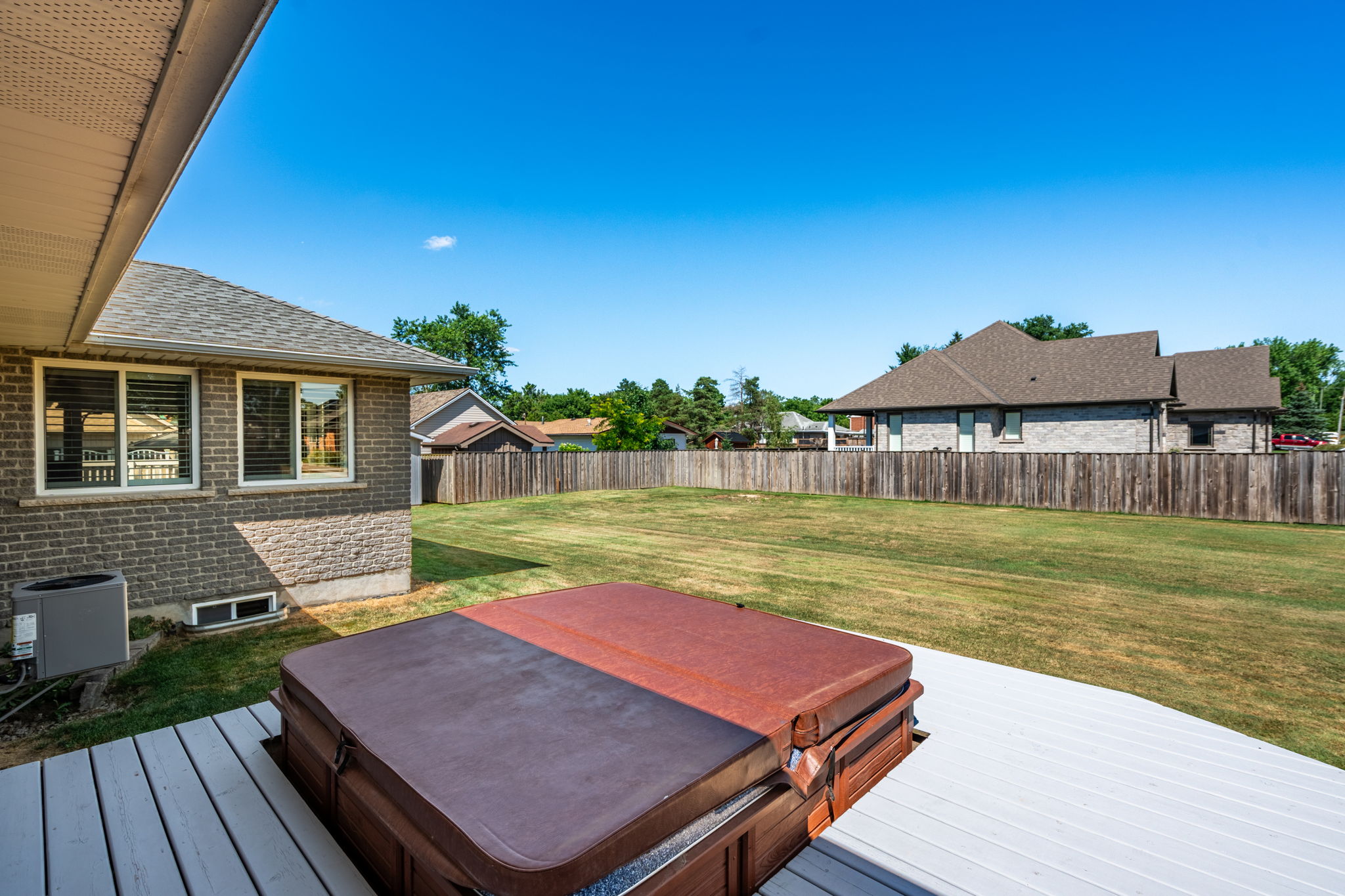 24 S Main St, Thorold-50