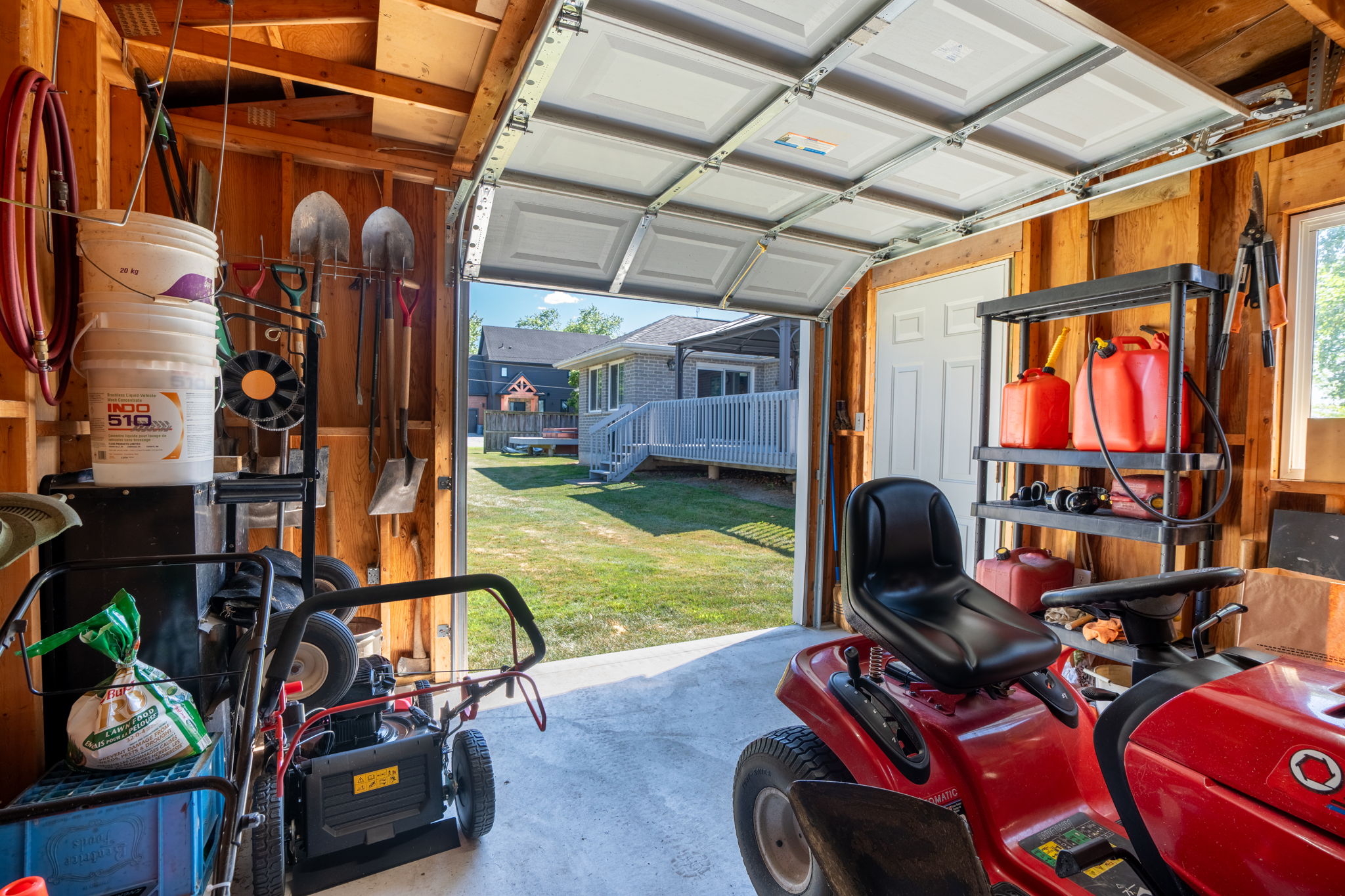 24 S Main St, Thorold-55