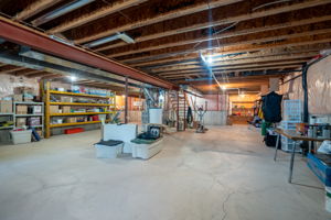 24 S Main St, Thorold-42
