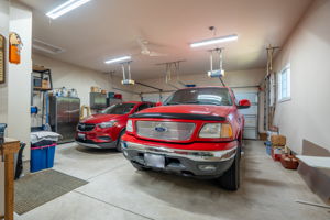 24 S Main St, Thorold-43