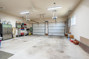 24 S Main St, Thorold-44