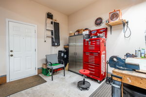 24 S Main St, Thorold-49