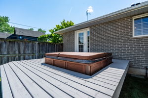 24 S Main St, Thorold-51