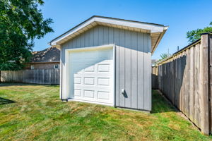 24 S Main St, Thorold-54