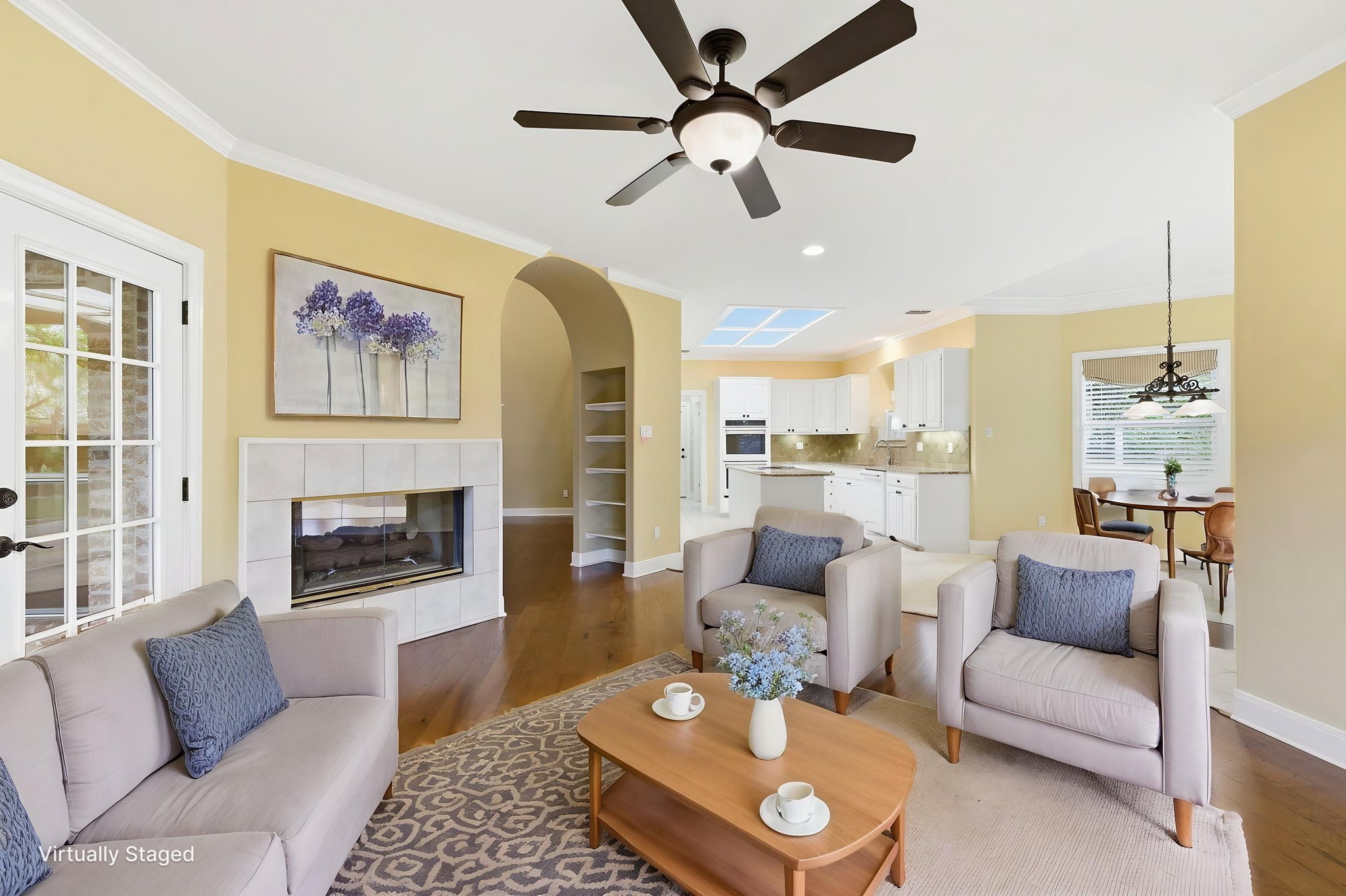 8Y8A2411 virtually staged.jpeg