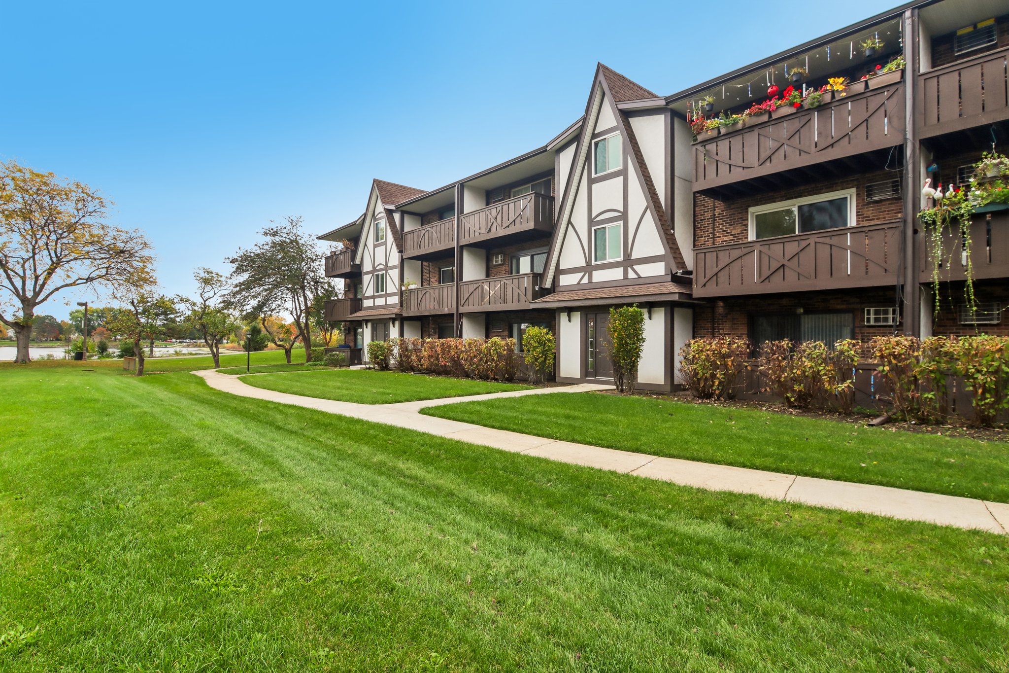 Timber Ln-S3010-002.jpg