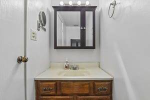 Timber Ln-S3010-021.jpg
