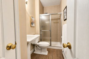  Photo 40