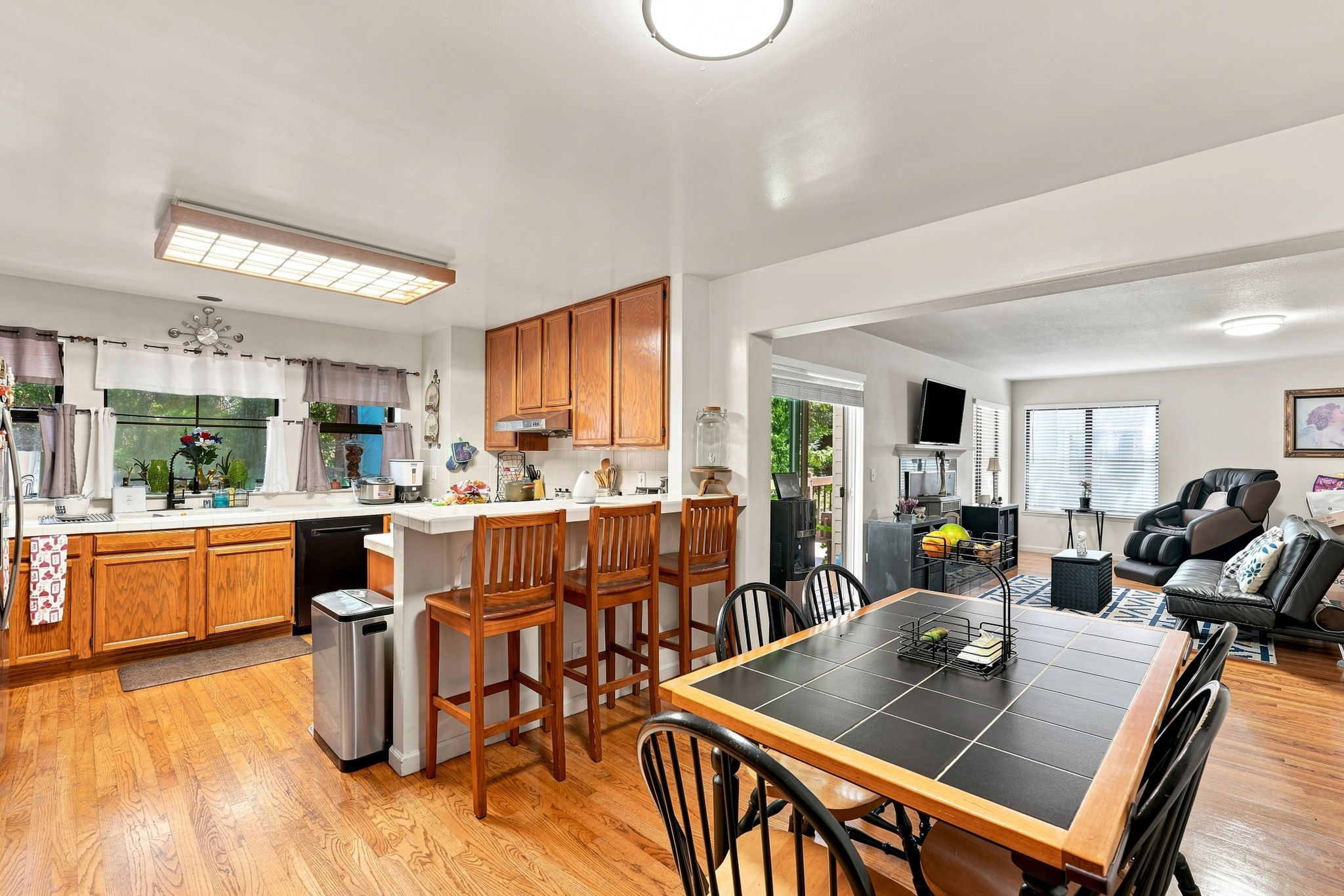 020_F8_3 Wildwood Pl
