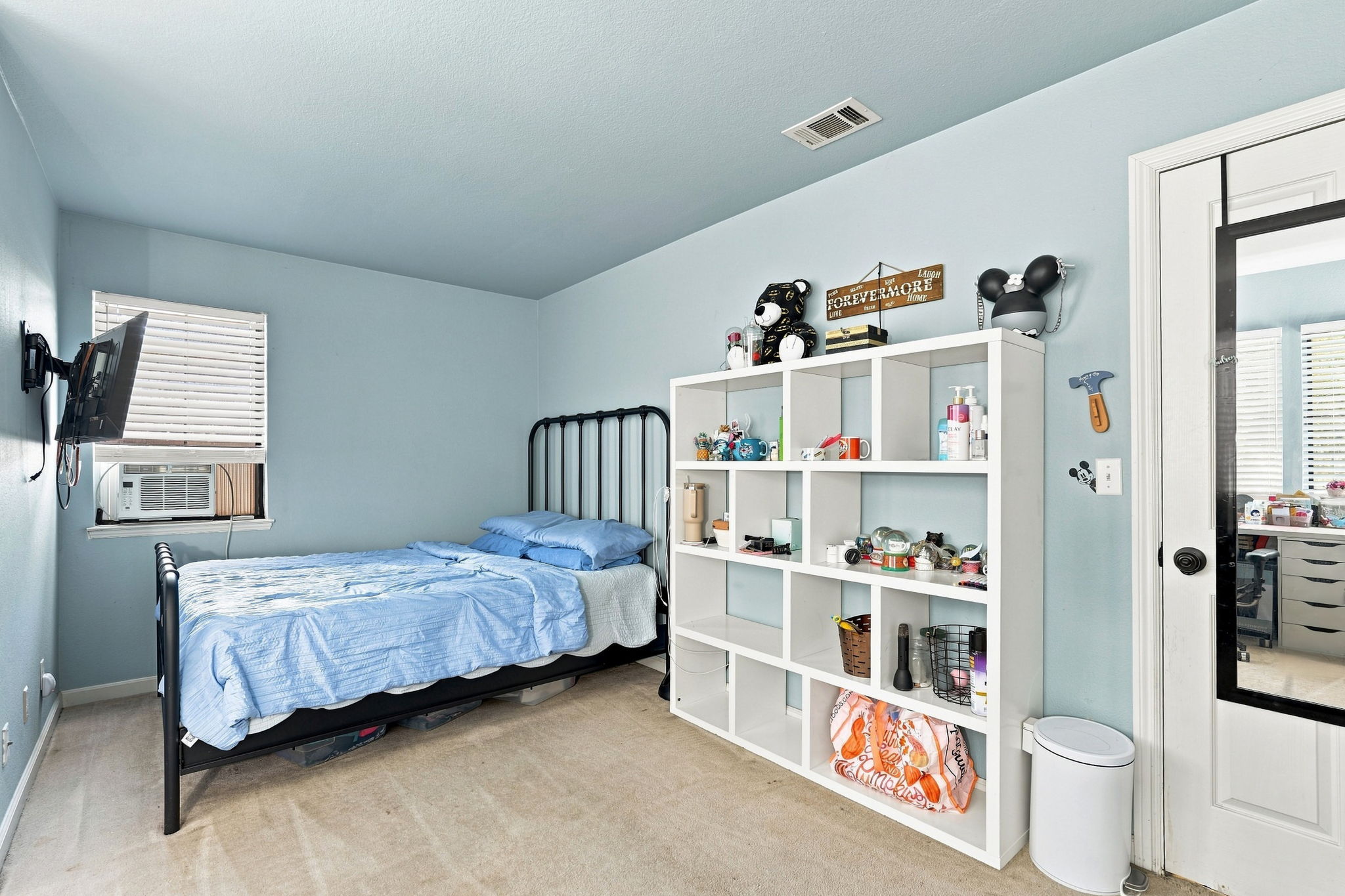 034_F8_3 Wildwood Pl