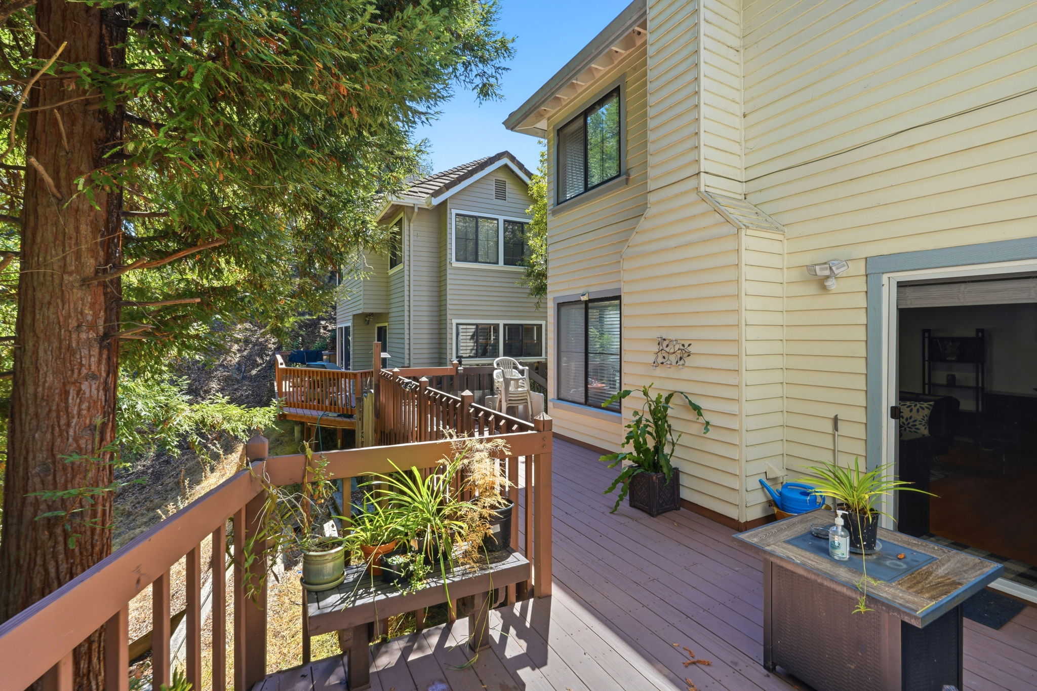 051_F8_3 Wildwood Pl