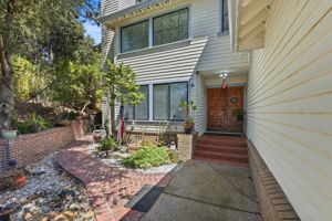 005_F8_3 Wildwood Pl