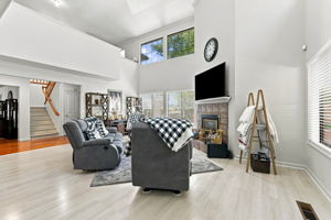 011_F8_3 Wildwood Pl