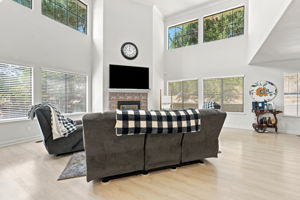 012_F8_3 Wildwood Pl