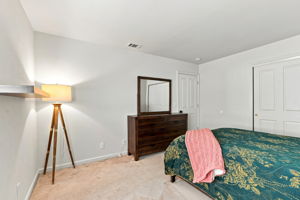032_F8_3 Wildwood Pl