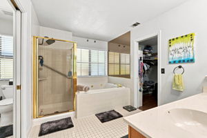 040_F8_3 Wildwood Pl