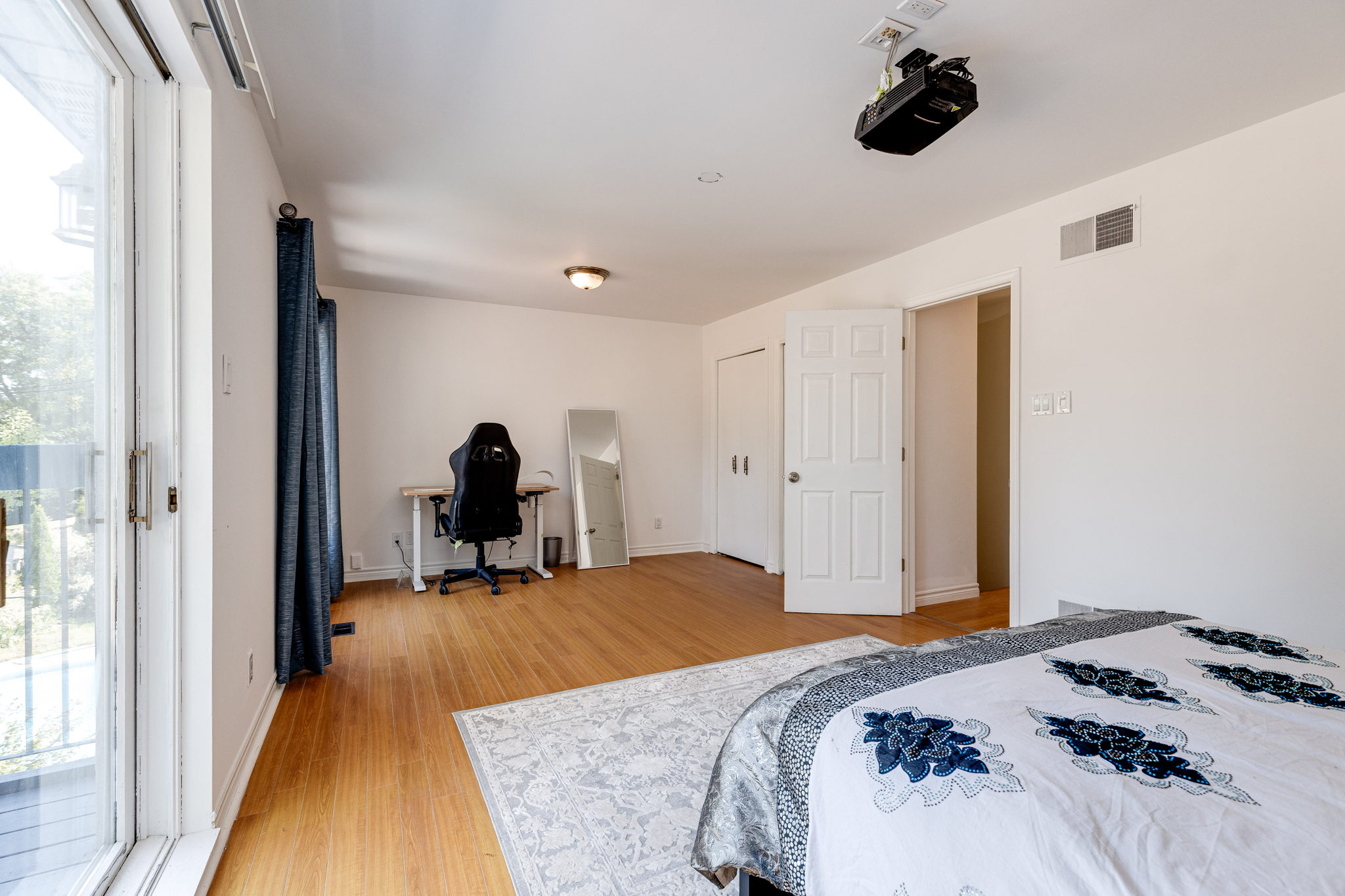 Toronto property showcase — delivered property photograph 16