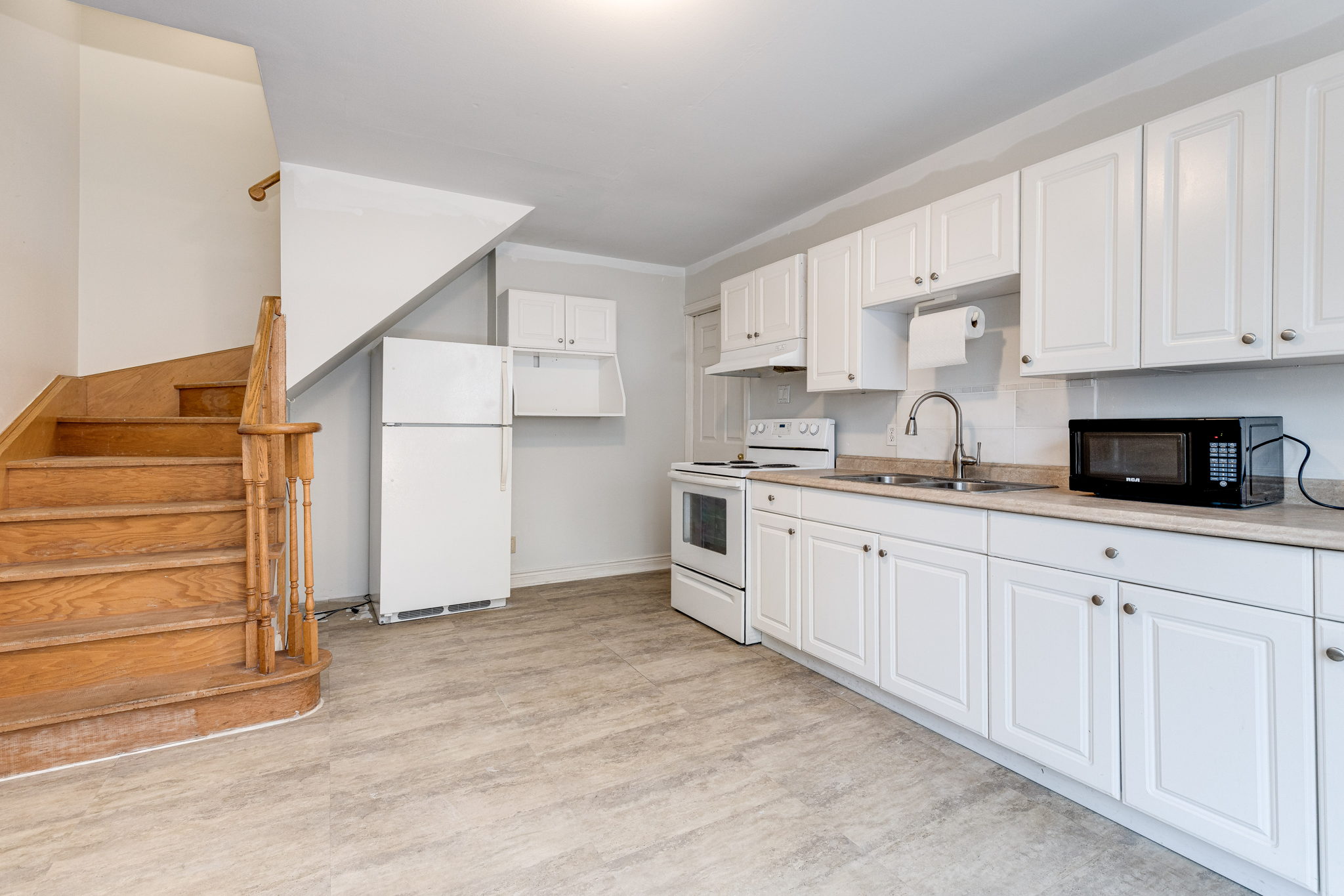 Toronto property showcase — delivered property photograph 6