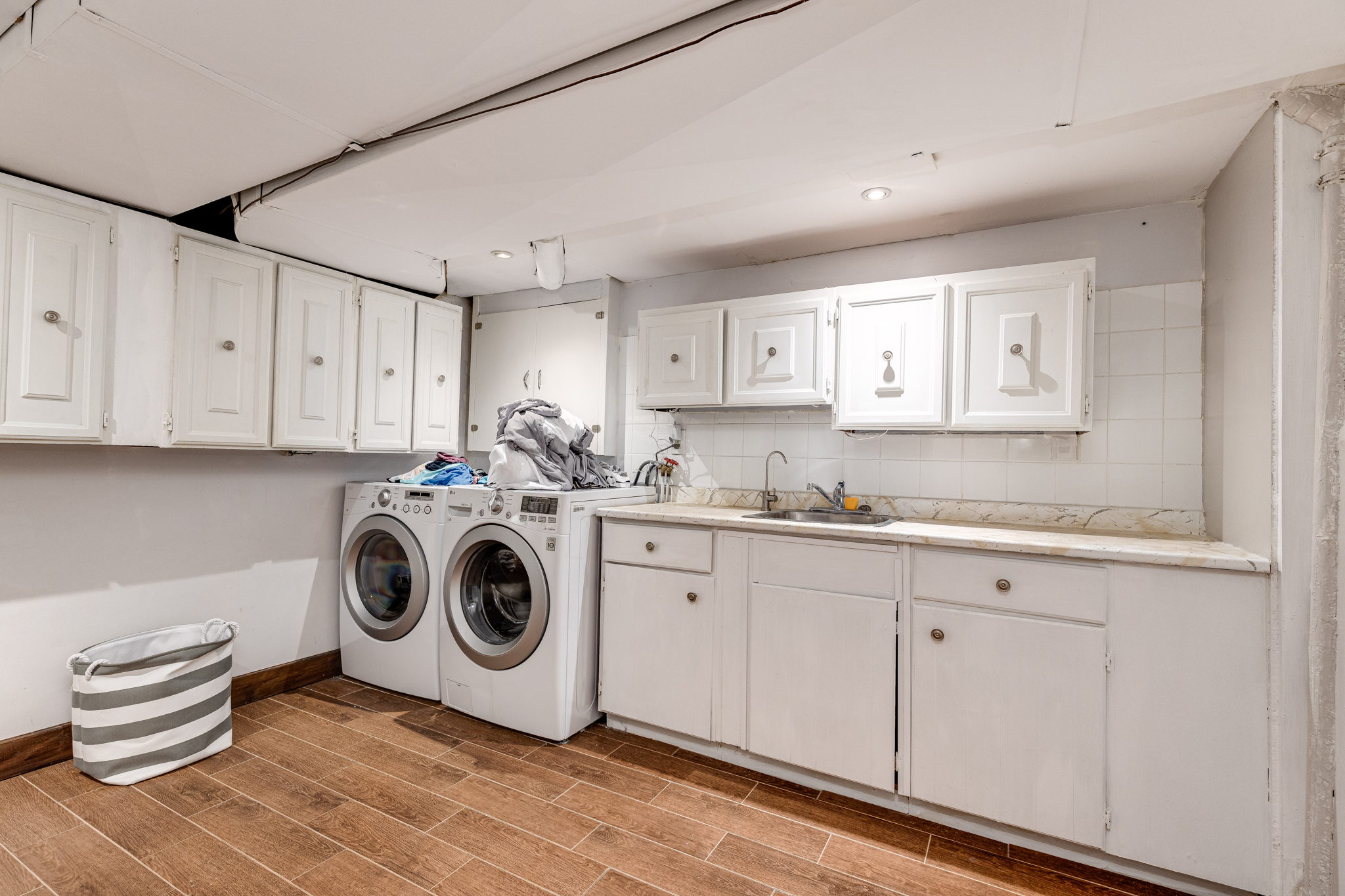 Toronto property showcase — delivered property photograph 28