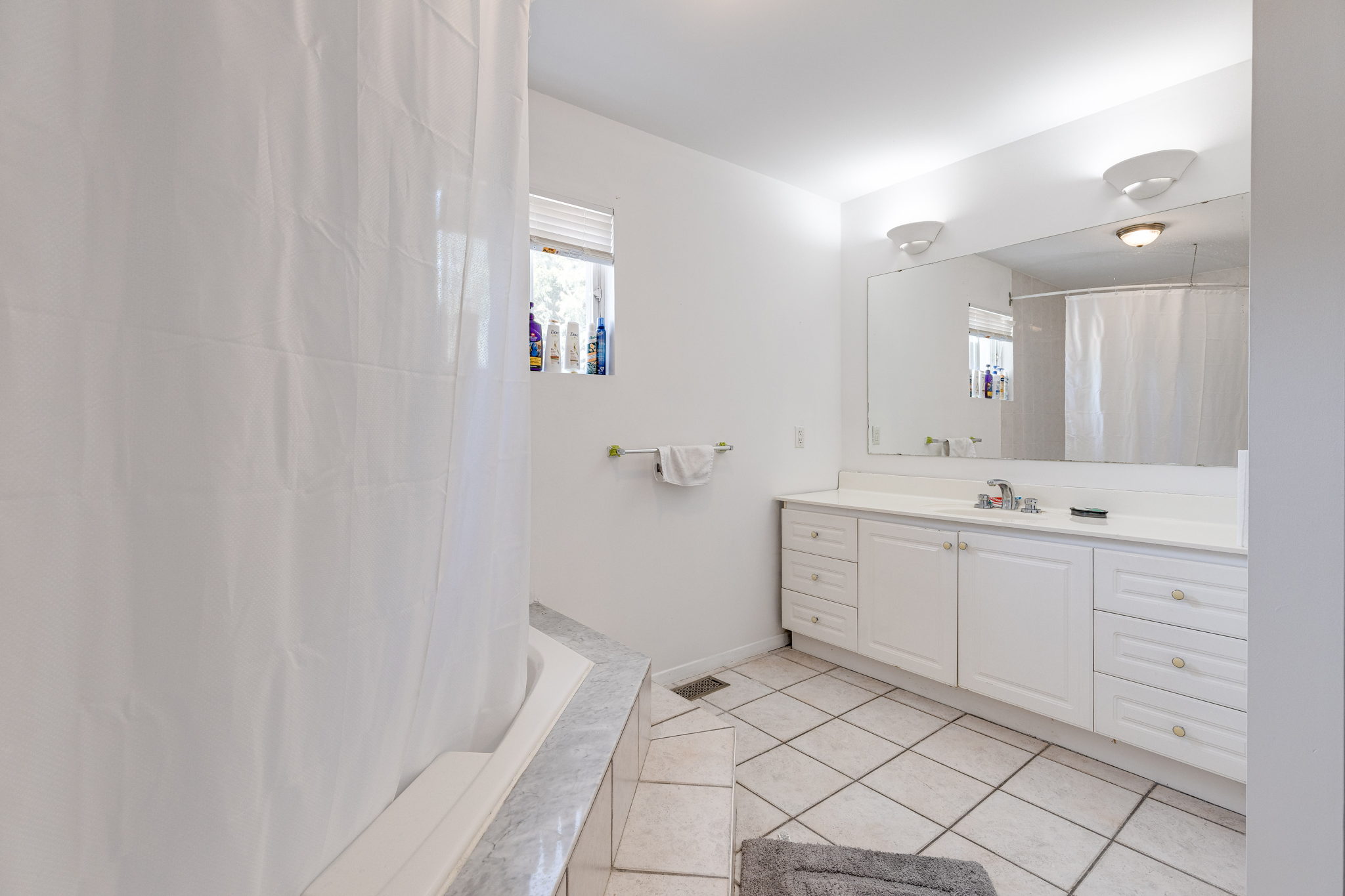 Toronto property showcase — delivered property photograph 12