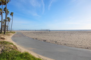 30 24th Street-28