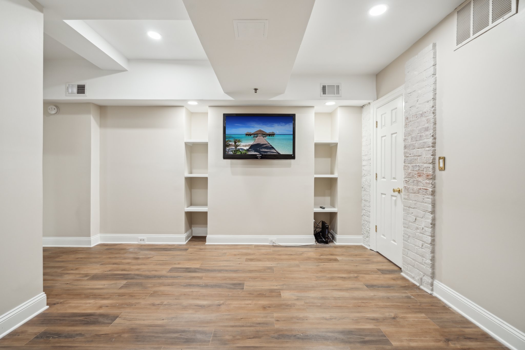 Local_Flavor_Films_30 5th St NE, Atlanta, GA 30308-106.jpg