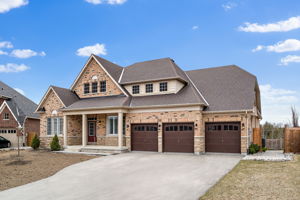  30 Anderson Ave, Orangeville, ON L9W 2Z2, US Photo 1