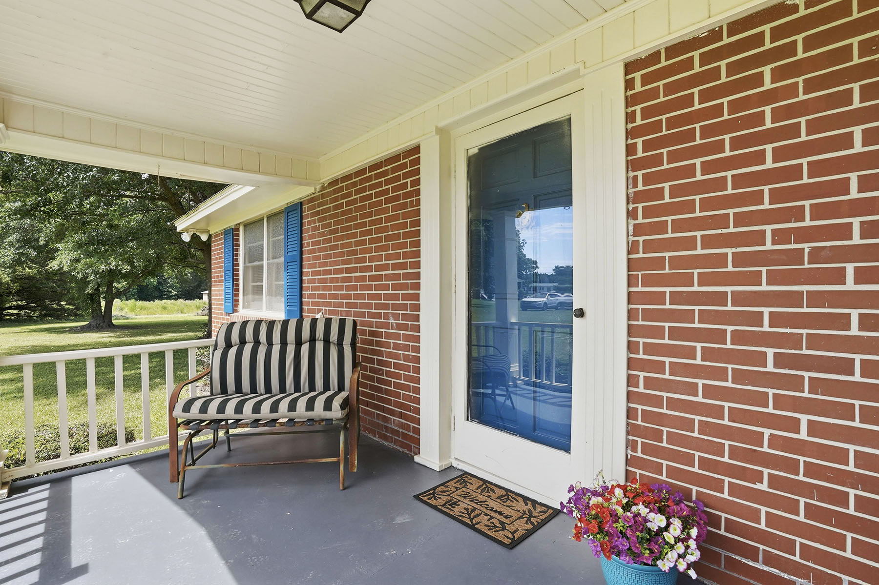 Front Entry Detail