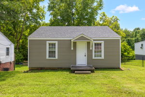 30 Circle Dr-1