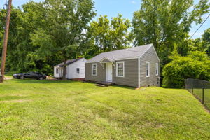 30 Circle Dr-2