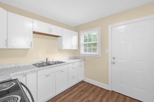 30 Circle Dr-9