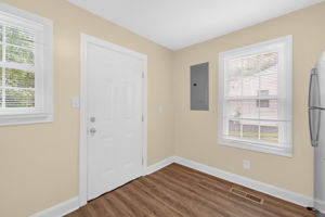 30 Circle Dr-14