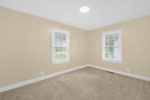 30 Circle Dr-16