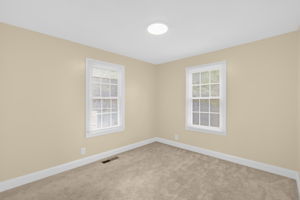 30 Circle Dr-19
